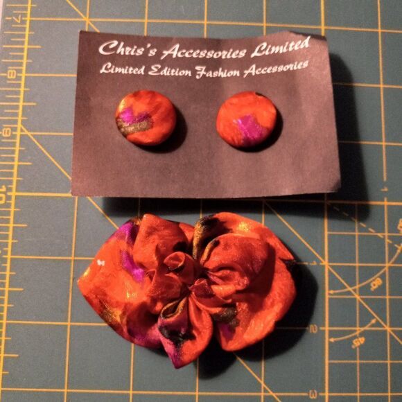 NWOT Fabric pin and matching earrings - Picture 1 of 4